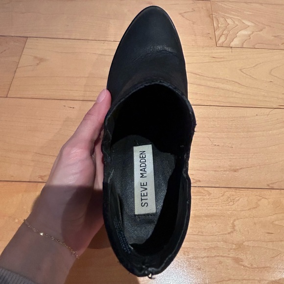 Steve Madden Black Heeled Booties (Women’s size 5) - Picture 2 of 5
